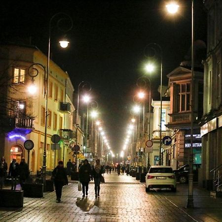 Apartamenty Centrum Mala Dwojeczka Blekitna Panoramiczna Balkonem Promenada Kielce Kültér fotó