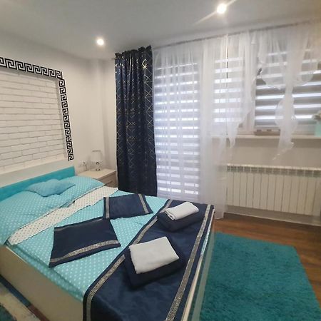 Apartamenty Centrum Mala Dwojeczka Blekitna Panoramiczna Balkonem Promenada Kielce Kültér fotó