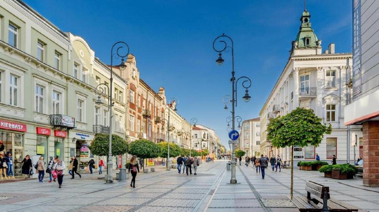 Apartamenty Centrum Mala Dwojeczka Blekitna Panoramiczna Balkonem Promenada Kielce Kültér fotó