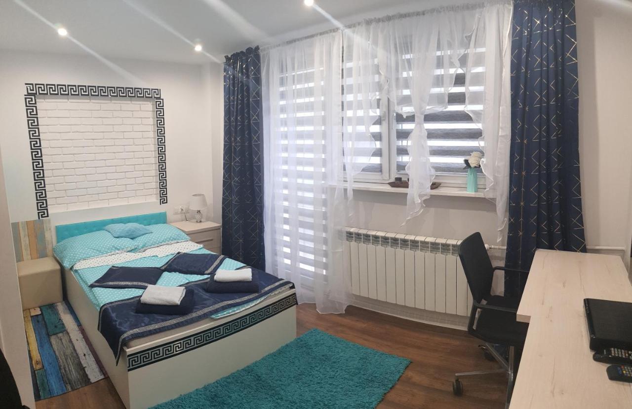 Apartamenty Centrum Mala Dwojeczka Blekitna Panoramiczna Balkonem Promenada Kielce Kültér fotó